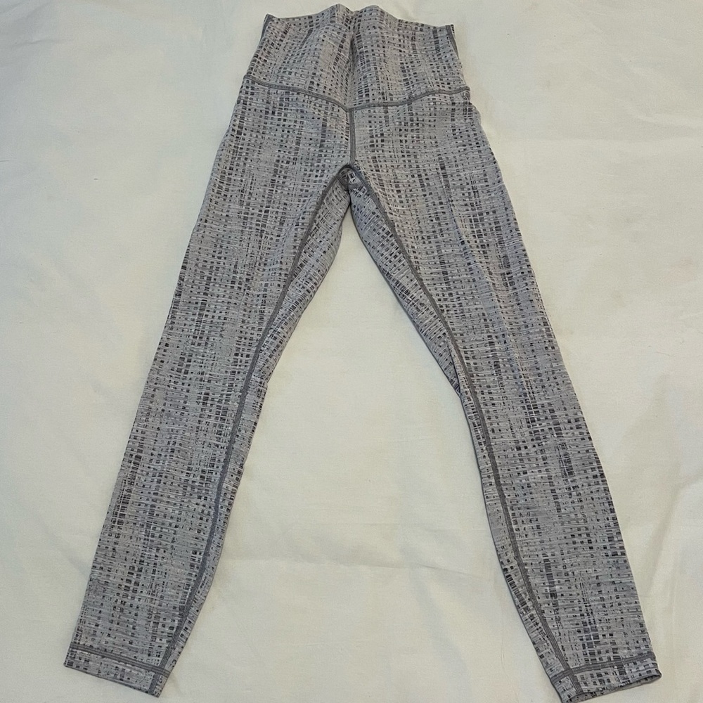 Lululemon Align size 6 workout pants